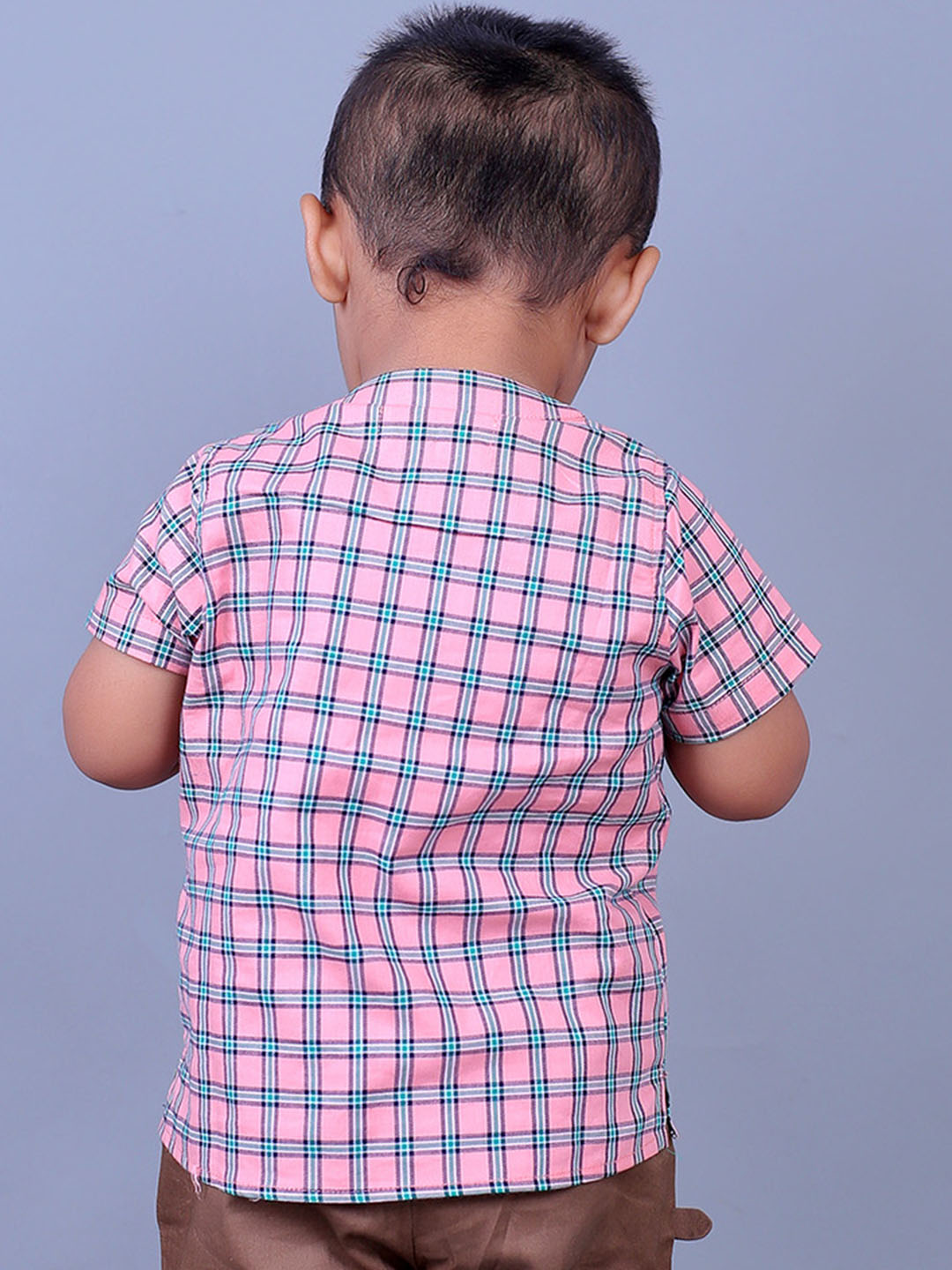 boy wearing Pink checks shirt with Mandarain coller