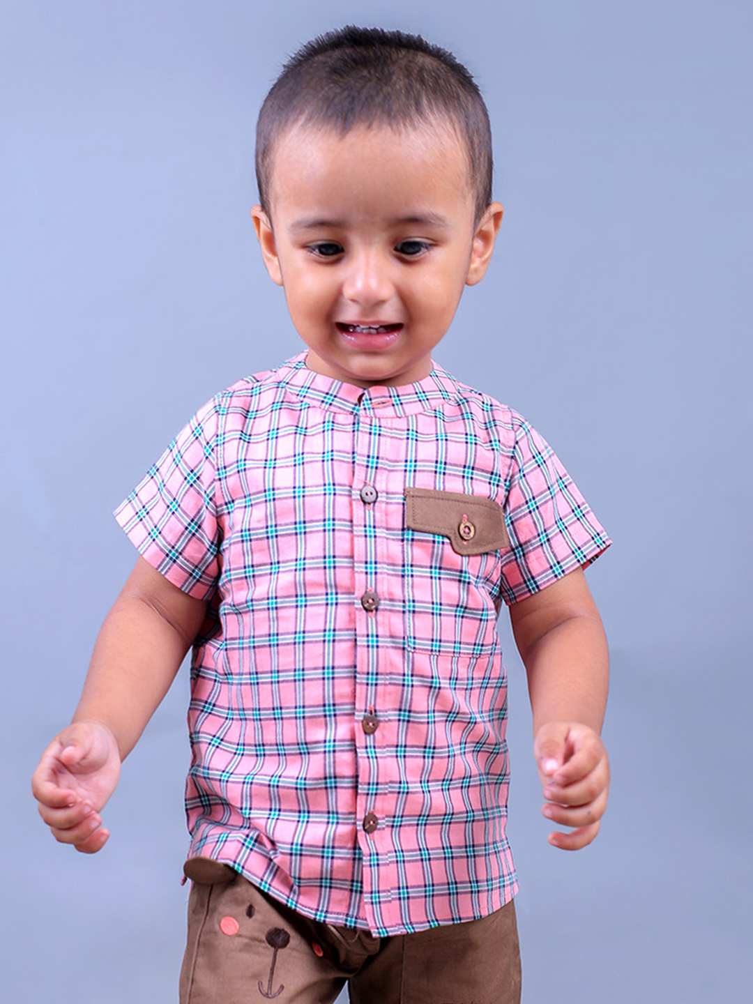 boy wearing Pink checks shirt with Mandarain coller